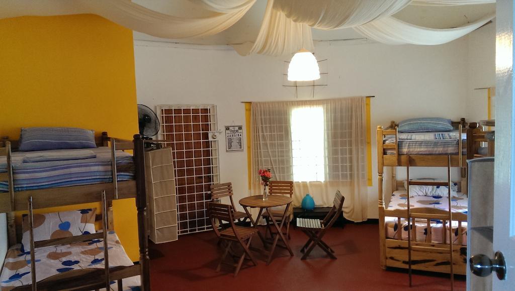 Germaican Hostel Port Antonio Chambre photo